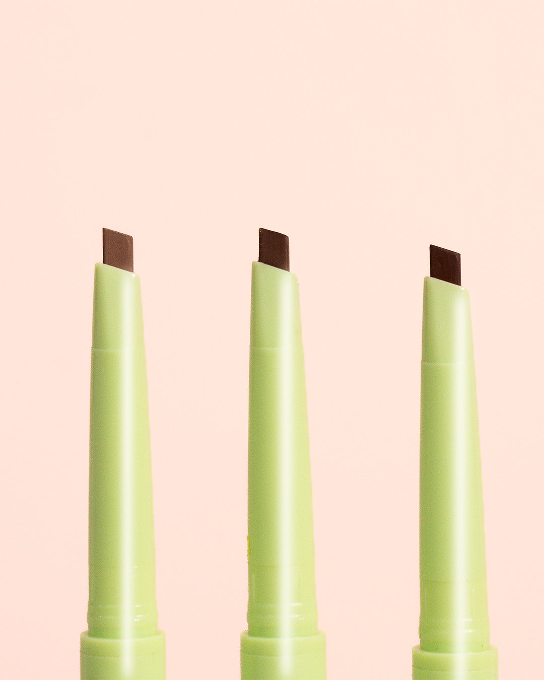 LÁPIZ DE CEJAS CON GEL FIJADOR MELU