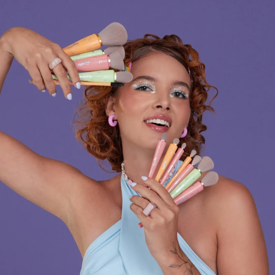 BROCHA PARA SOMBRAS MELU – Ruby Rose